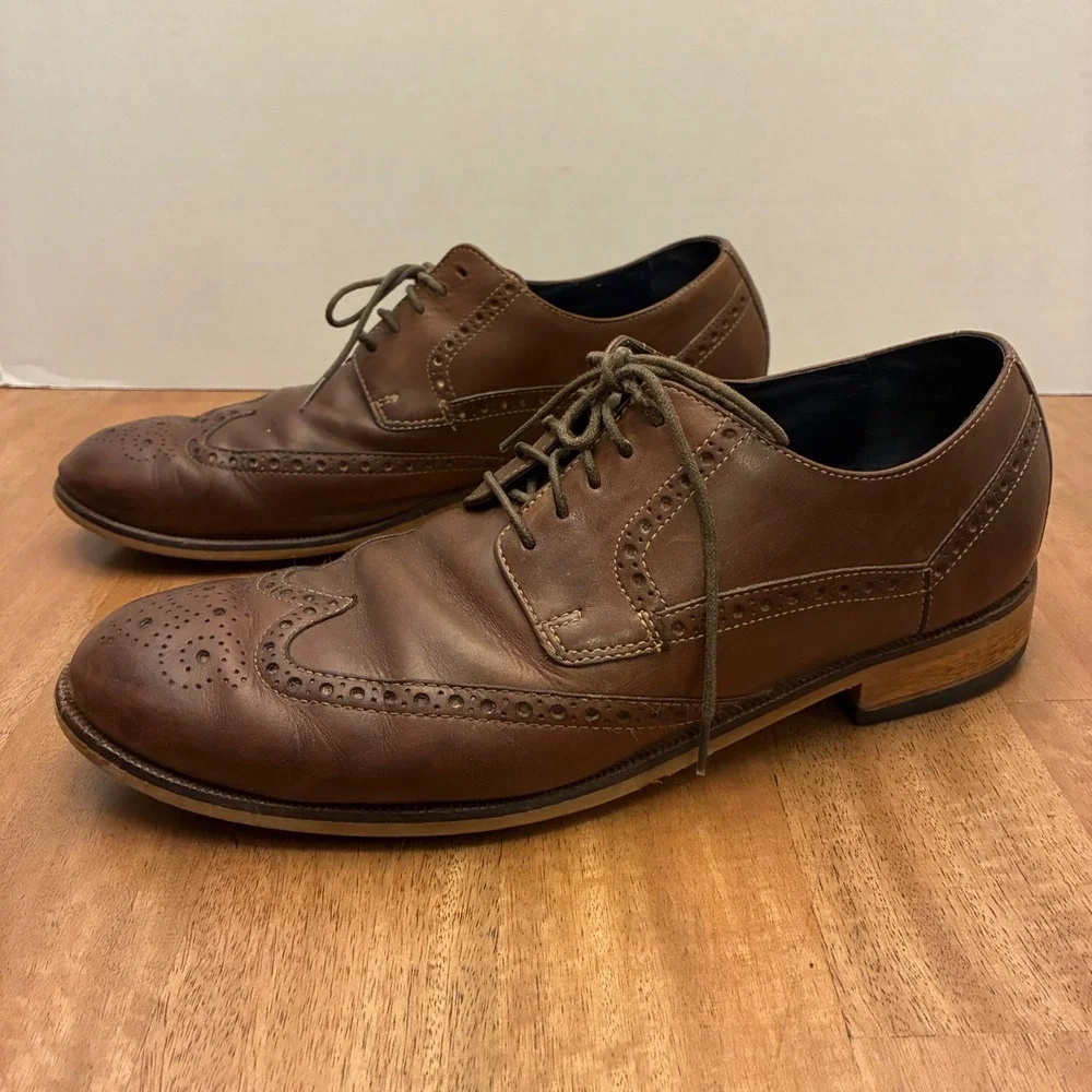 Cole Haan Mens 10.5M Brown Leather Wingtip Brogue Dress Shoes Oxford C10899